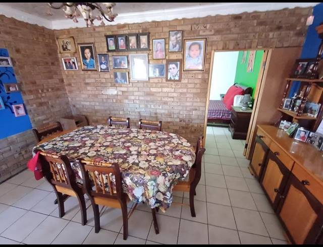 FARM FOR SALE IN HELDERSTROME